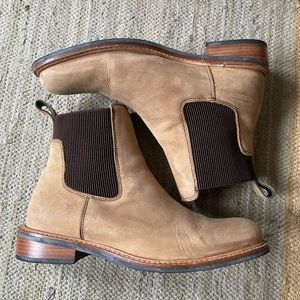 Nisolo Carmen Chelsea boots